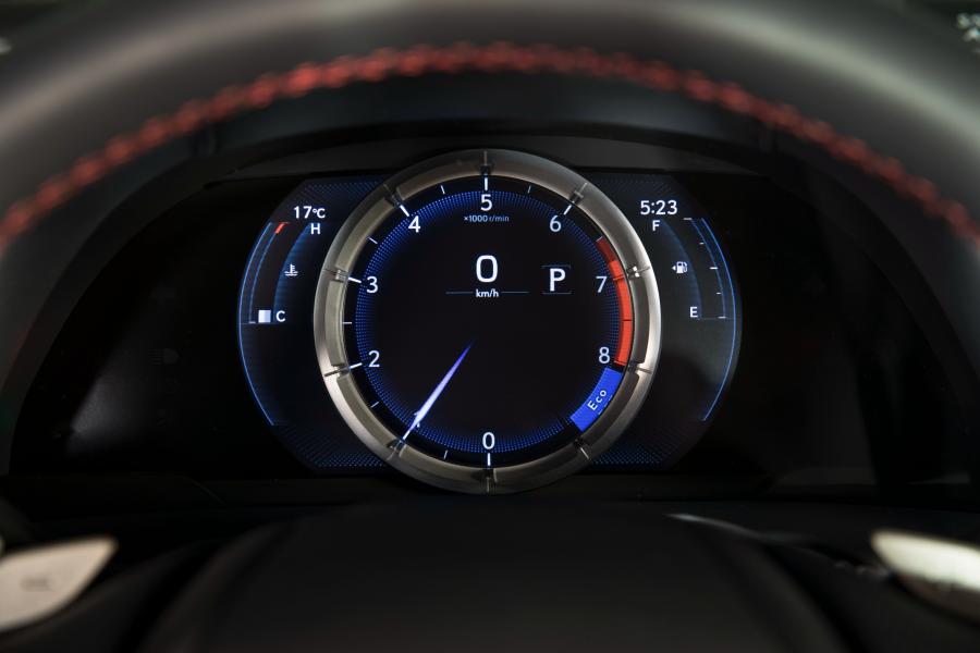 Панель приборов Lexus ES350 F-Sport 2018 года  (NA) (фото 37 из 47)
